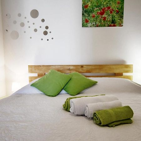 Apartments Novotny Banjol Екстериор снимка