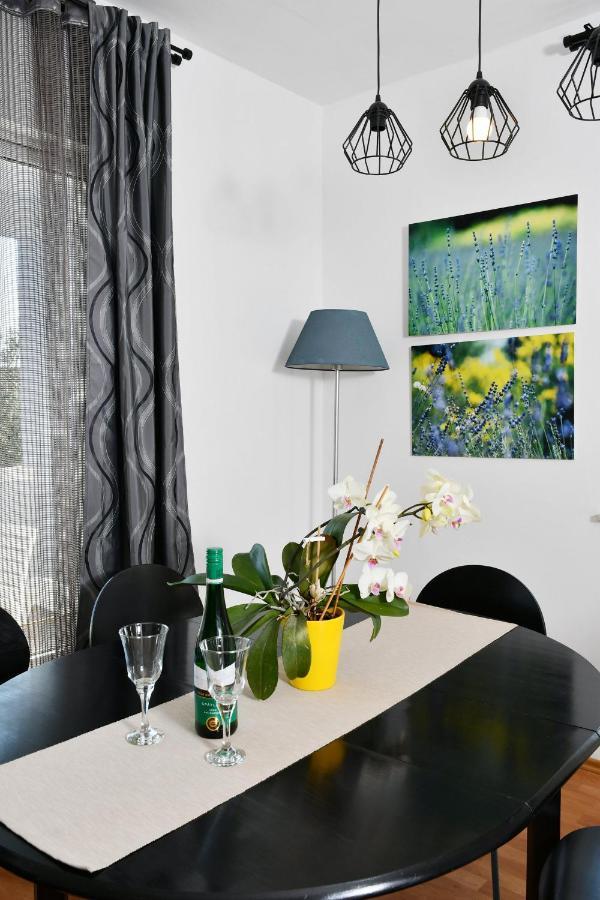 Apartments Novotny Banjol Екстериор снимка