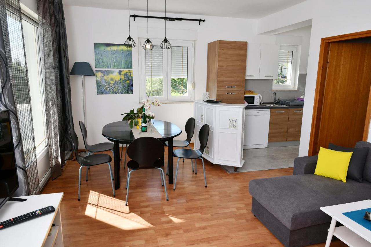Apartments Novotny Banjol Екстериор снимка