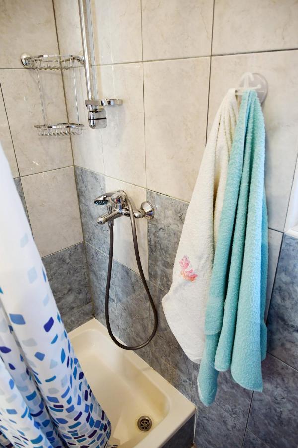 Apartments Novotny Banjol Екстериор снимка
